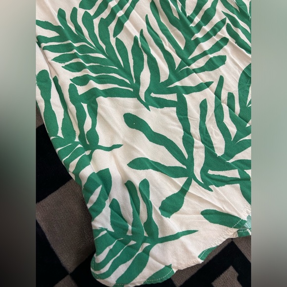 H&M Dress - Picture 2 of 7